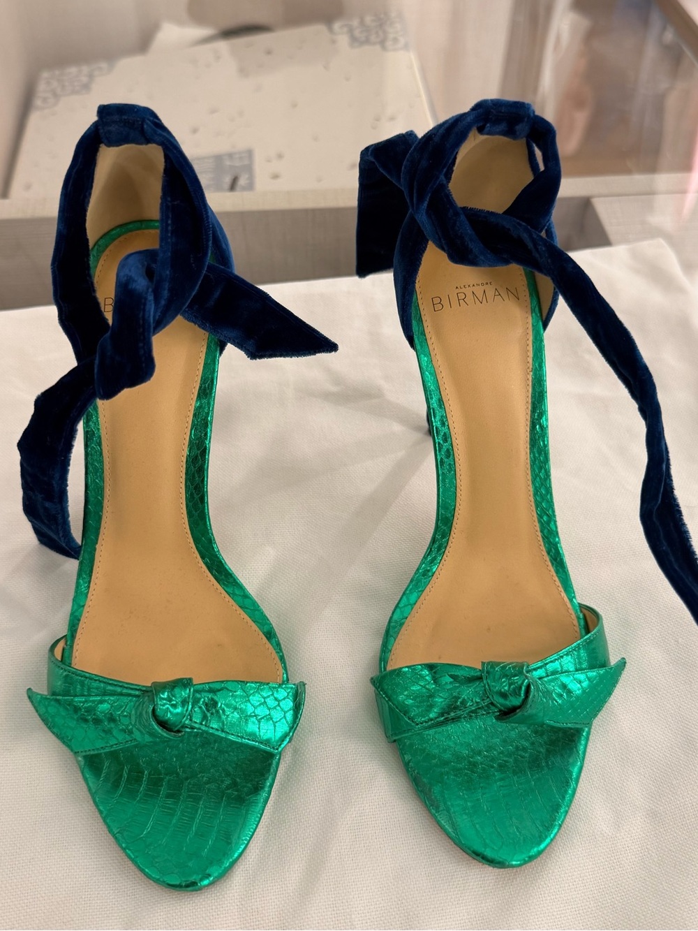 Alexandre Birman Emerald Green Metallic and Velvet Ties - Excellent condition!